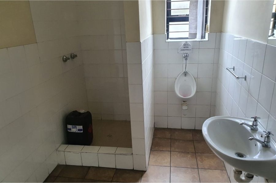 Commercial Property for Sale in Sidwell Eastern Cape